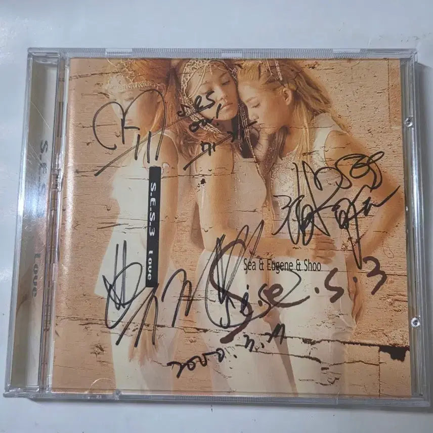[BUNJANG] S.E.S. 3rd Album Love Signed CD / S.E.S. 3집 Love 전원친필 사인 cd 깨끗합니다