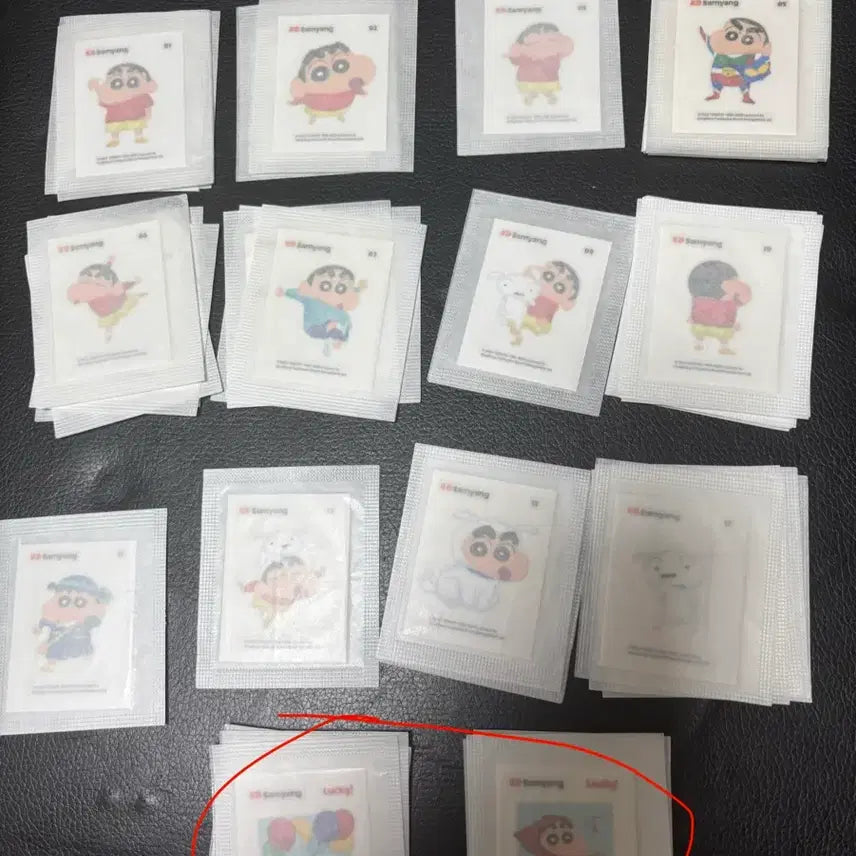[BUNJANG] Crayon Shin-chan Picnic Edition Sticker Pack / 피크닉짱구 띠부씰 판매