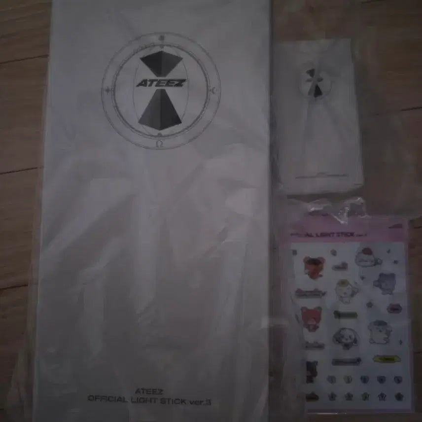 [BUNJANG] ATEEZ Official Lightstick Ver.3 Keyring Sticker Set / 에이티즈 공식 응원봉 ver.3 키링 스티커 판매