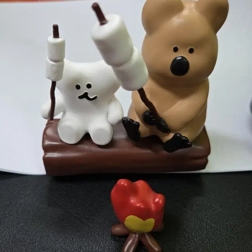 [BUNJANG] DinoTang Quokka Camping Figure (No Box) / 다이노탱 쿼카 캠핑 피규어(박스 없음)