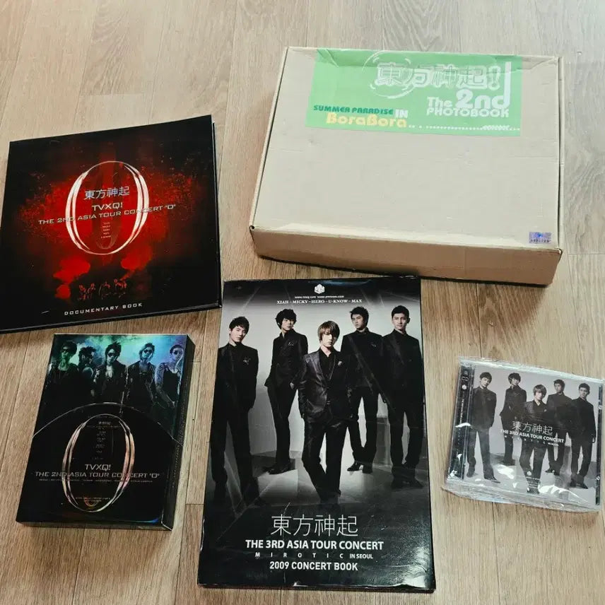 [BUNJANG] TVXQ! Photobook &amp; DVD Bundle Set / 동방신기 포토북 DVD 등 일괄