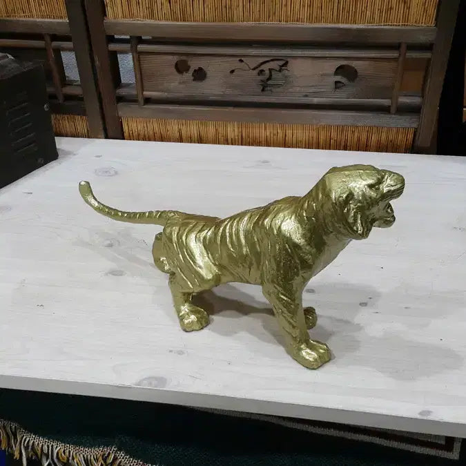 [BUNJANG] 1920s Gilt Tiger Metal Sculpture / 1920 금장 호랑이 금속조각