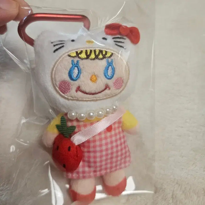 [BUNJANG] Kurly Collection x Hello Kitty Collaboration Keychain (Sealed) / 컬리 컬렉션 키티 콜라보 키링 미개봉
