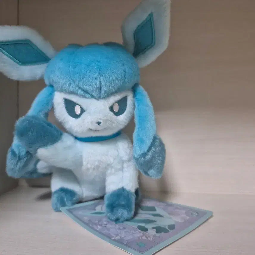 [BUNJANG] Pokemon Glaceon High Five Plush / 포켓몬스터 포켓몬 글레이시아 하이파이브 인형 일포센