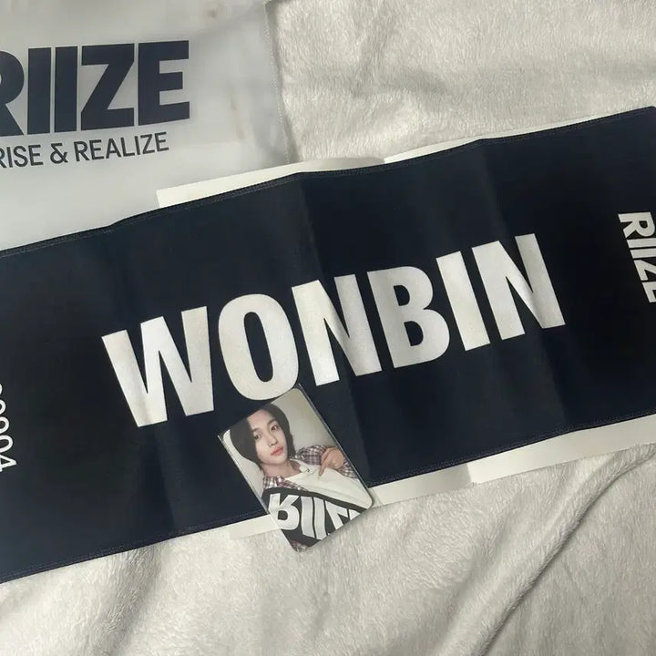 [BUNJANG] RIIZE Sungchan Popup Slogan Set with Photocard / 라이즈 팝업 슬로건 원빈 포카 포함