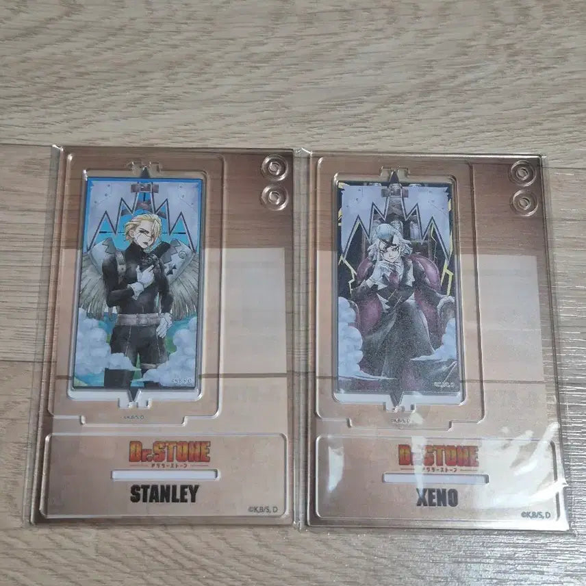 [BUNJANG] Dr. Stone Rotating Acrylic Standee Bundle (Stanley &amp; Senku) / 닥터스톤 회전 아크릴 스탠드 / 스탠리 제노 일괄