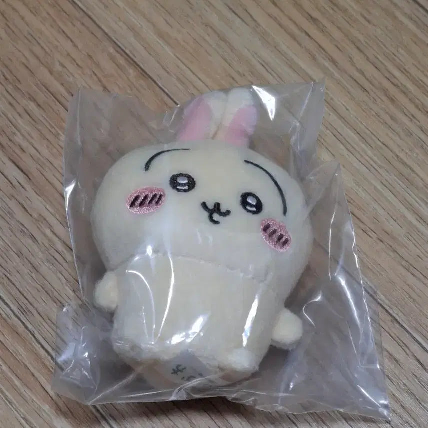 [BUNJANG] Usagi Seated Plush / 앉은누이 우사기