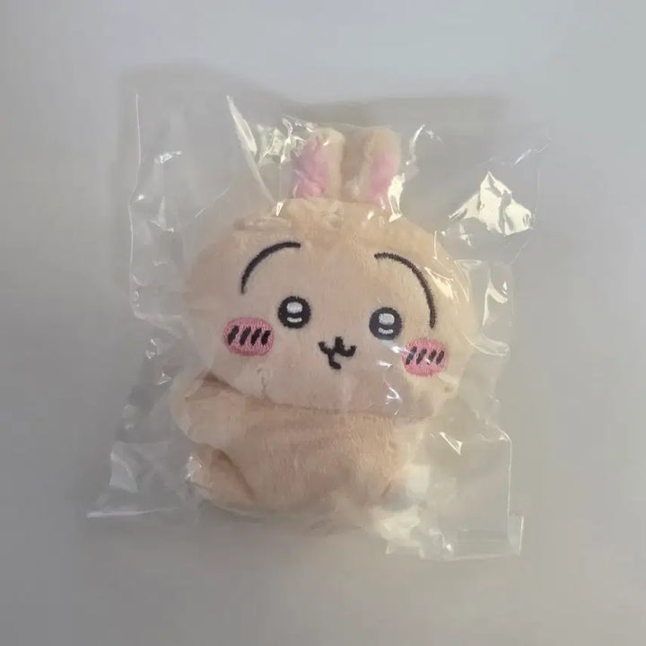 [BUNJANG] Chiikawa Usagi Clip Plush Mascot / 치이카와 먼작귀 클립 인형 가챠 우사기