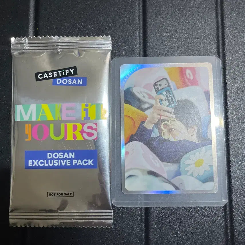 [BUNJANG] G-Dragon Casetify Dosan Photocard / 빅뱅 지드래곤 지디 케이스티파이 Casetify 도산 포카
