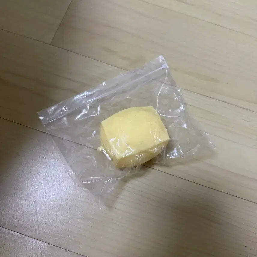 [BUNJANG] Pineapple Mochi Crunch Squishy / 파인애플모찌 크런치 말랑이