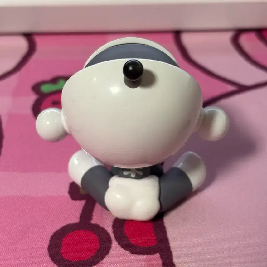 [BUNJANG] Pop Mart Skull Panda Figure / 팝마트 스콜판다 피규어 (12)