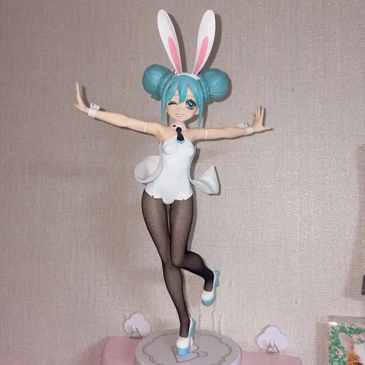 [BUNJANG] Hatsune Miku Bunny Figure White Ver. / 하츠네 미쿠 바니 피규어 화이트 ver