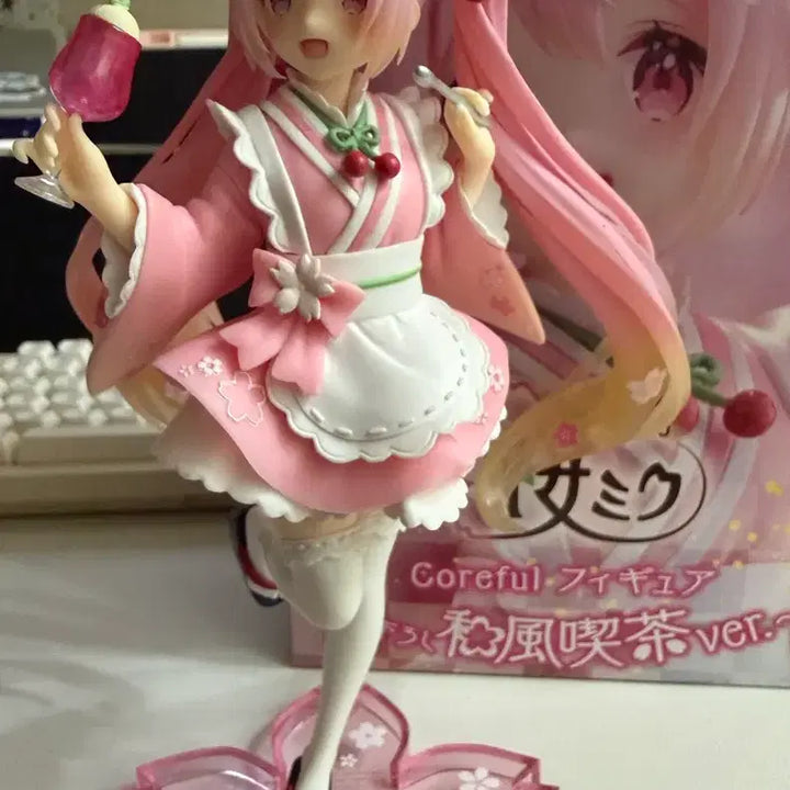 [BUNJANG] Sakura Miku Coreful Teahouse Cafe Maid Figure / 사쿠라 미쿠 coreful 찻집 카페 메이드 피규어