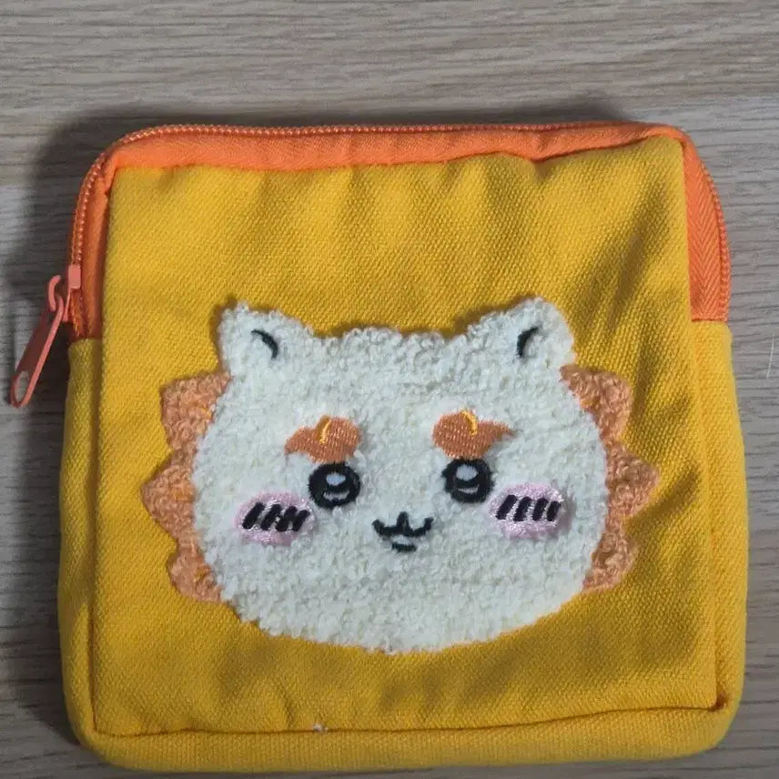[BUNJANG] Gacha Yellow Pouch / 시사파우치