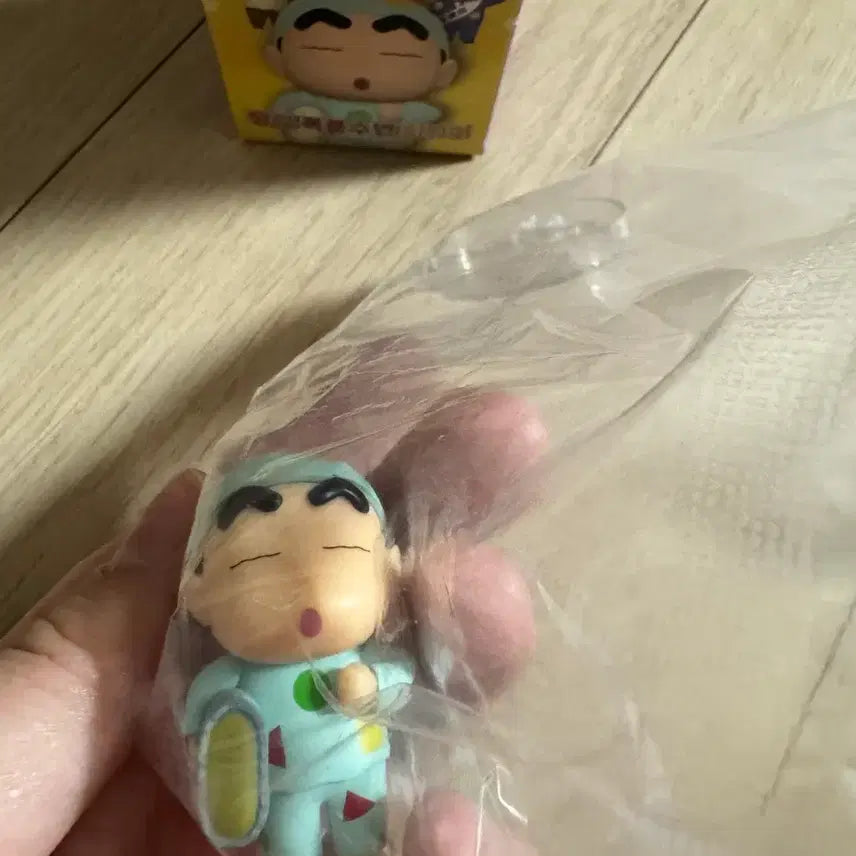 [BUNJANG] Crayon Shin-chan Sleeping Figure / 폭풍수면짱구 짱구피규어