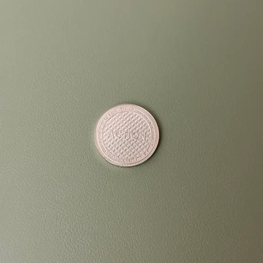 [BUNJANG] PAUSE The Find Seoul Ryan Gander Coin / PAUSE 더 파인드 서울  라이언 갠더 코인 the find seoul