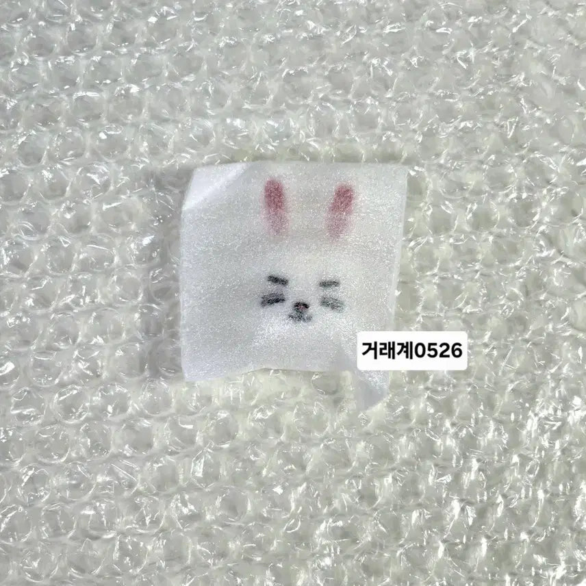 [BUNJANG] SEVENTEEN S.COUPS Cherry Mini Tin Magnet / 세븐틴 에스쿱스 쵯체리 미니틴 마그넷