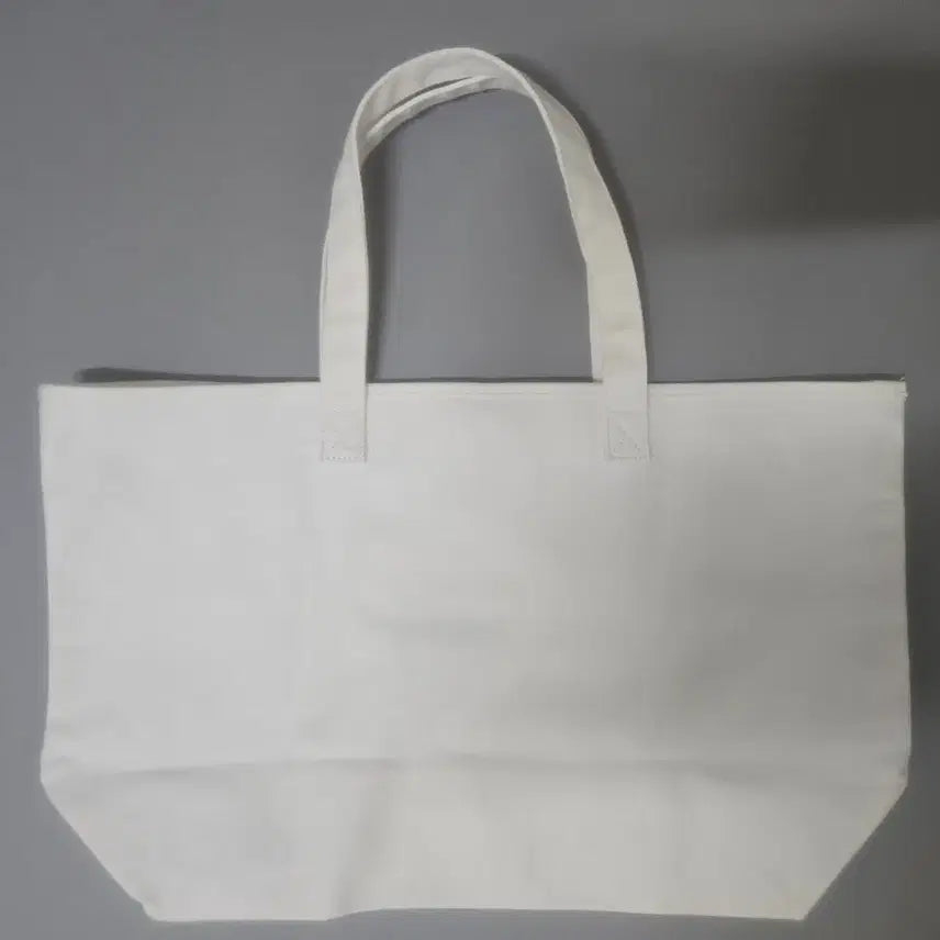[BUNJANG] TXT Yeonjun Canvas Bag + Pin Badge Set A / 연준 파트2 아이스크림 팝업 캔버스백 + 핀뱃지A 세트