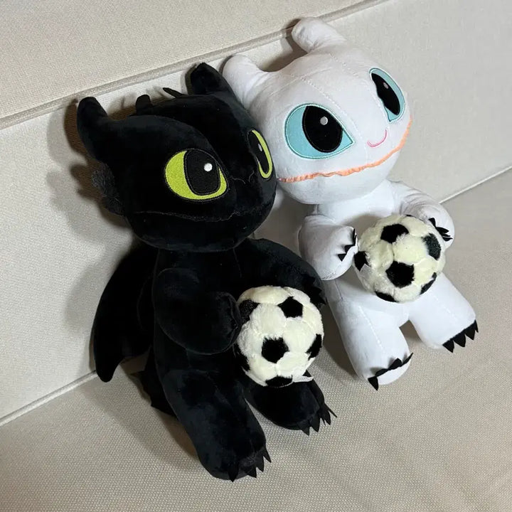 [BUNJANG] How to Train Your Dragon Toothless Light Fury Medium Dolls Bundle Set / 드래곤 길들이기 투슬리스 라이트퓨리 중형 인형 일괄