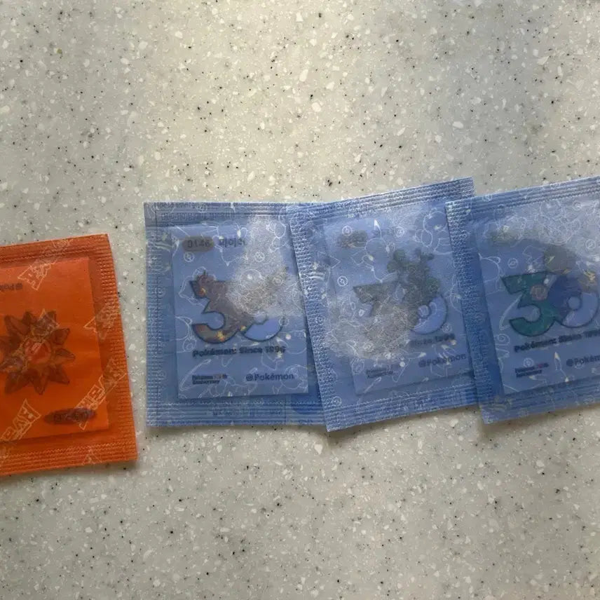 [BUNJANG] 30th Anniversary Pokémon Bread Seal Sticker Bundle Set (Unsealed) / 미개봉 띠부씰 일괄 가능! 아쿠스타 파이어 꼬지모 솜솜코 메가루카리오 30주년 포켓몬빵 씰스티커
