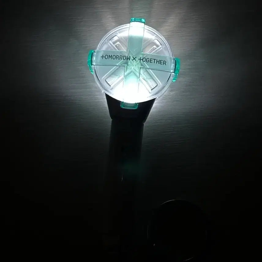 [BUNJANG] TXT Mini Lightstick Keyring / 투모로우바이투게더 투바투 미니 응원봉 키링