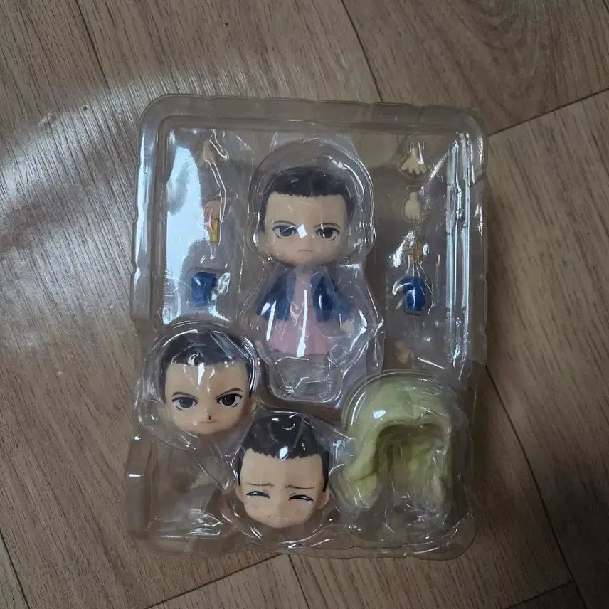 [BUNJANG] Stranger Things Eleven Nendoroid (Unsealed) / 기묘한이야기 일레븐 넨도로이드(개봉)