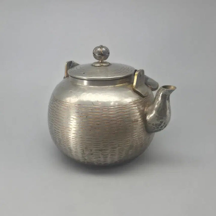 [BUNJANG] 100-Year-Old Ibushi-ginkgo Teapot with Decorative Lines / 곹동품 다도구 100년전후 이부시깅 선문 주자 탕관