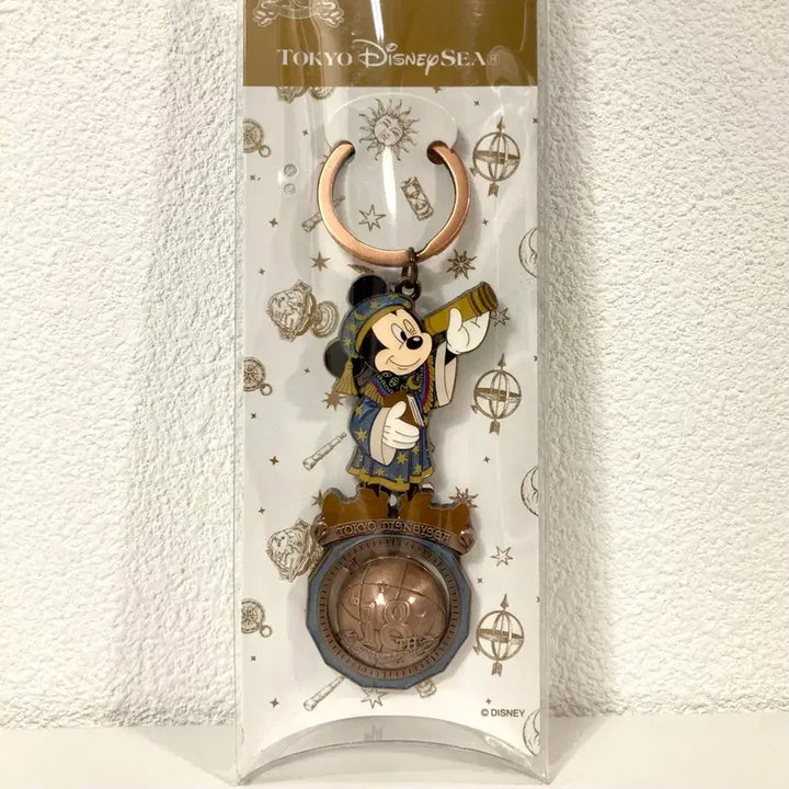 [BUNJANG] Tokyo DisneySea 18th Anniversary Mickey Mouse Keyring / 도쿄 디즈니씨 18주년 미키마우스 키링