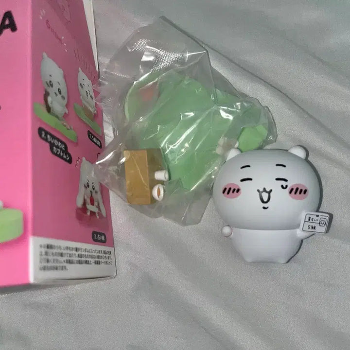 [BUNJANG] Chiikawa Full of Figures (License) / 치이카와 투성이 피규어 (자격증)