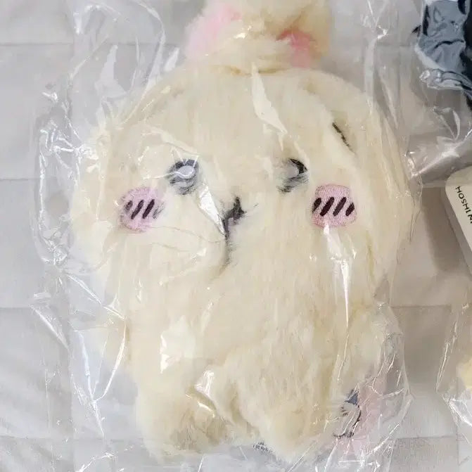 [BUNJANG] Chiikawa Usagi Fluffy Plush / 치이카와 우사기 털찐 털 누이