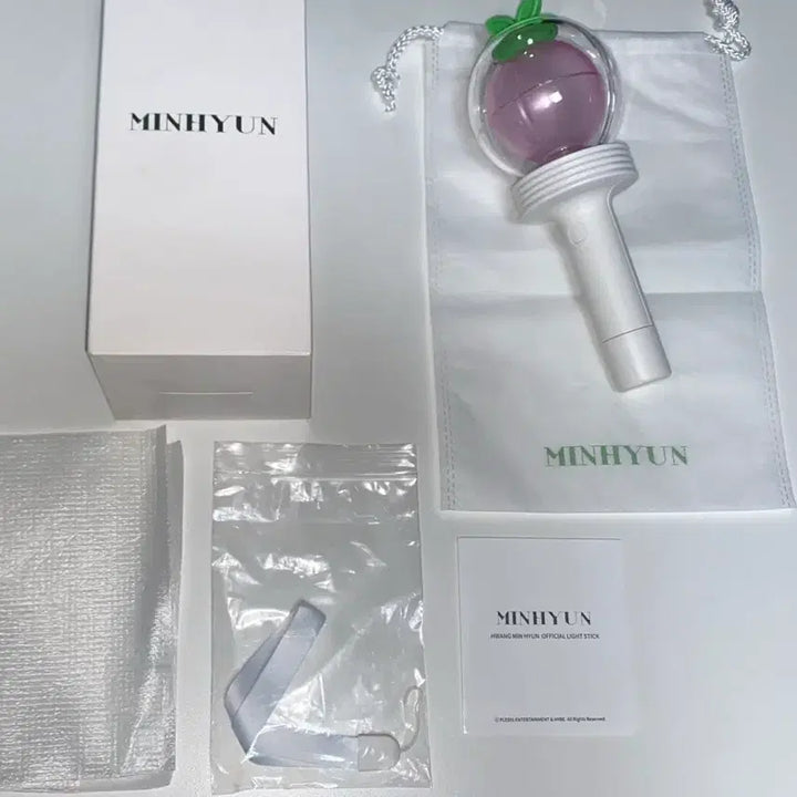 [BUNJANG] Hwang Minhyun Official Lightstick / 황민현 공식 응원봉