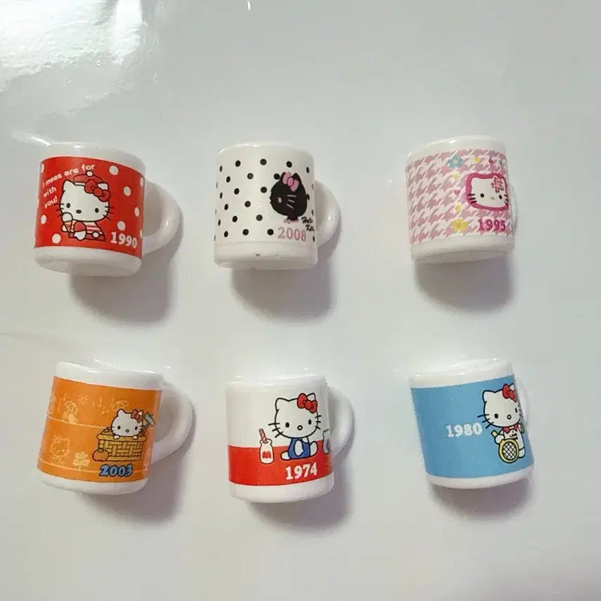 [BUNJANG] Hello Kitty Commemorative Mug Set (6 Types) / 키티 연도 머그컵 6종 세트