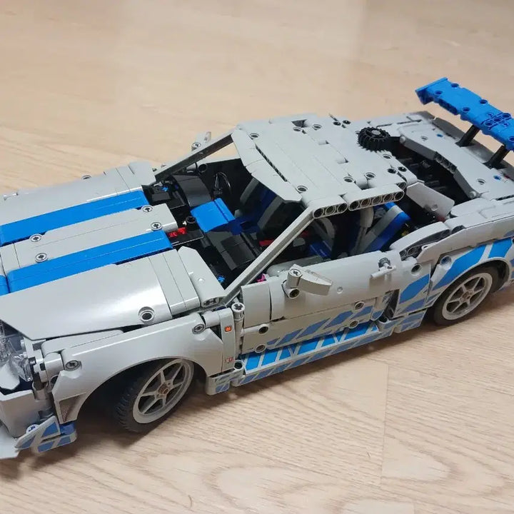 [BUNJANG] LEGO Technic 42122 Jeep Wrangler / 레고 테크닉 42210 닛산 스카이라인 GT-R 중고박스 인스 있고 누락 변색 먼지 없습니다. 직거래 충남 계룡. 택배시 분해없이 완충하여 발송