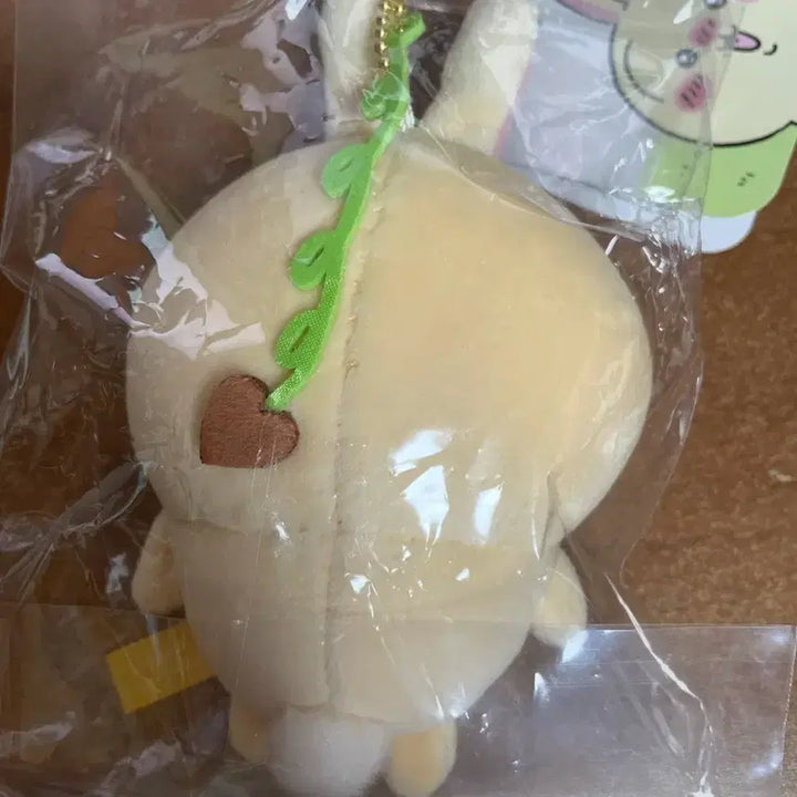 [BUNJANG] Chiikawa Usagi Slightly Drunk Mascot (New) / 치이카와 우사기 살짝 취한 마스코트 (새상품)