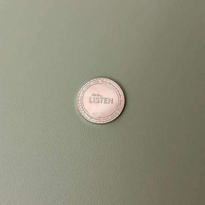 [BUNJANG] The Find Seoul Lion Gander Coin - LISTEN Version / LISTEN 더 파인드 서울  라이언 갠더 코인 the find seoul