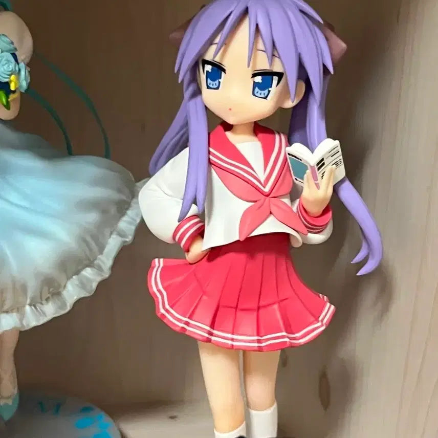 [BUNJANG] Lucky Star Kagami Hiiragi Figure / 러키스타 히이라기 카가미 피규어 미소녀 피규어