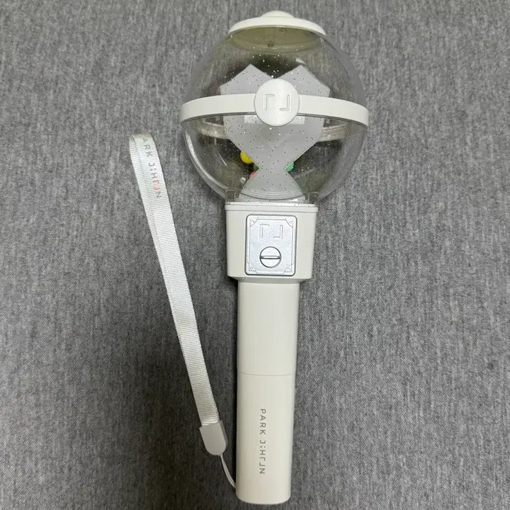 [BUNJANG] Park Ji Hoon Lightstick Accessory (Ppobbong) / 박지훈 응원봉 뽑봉 양도
