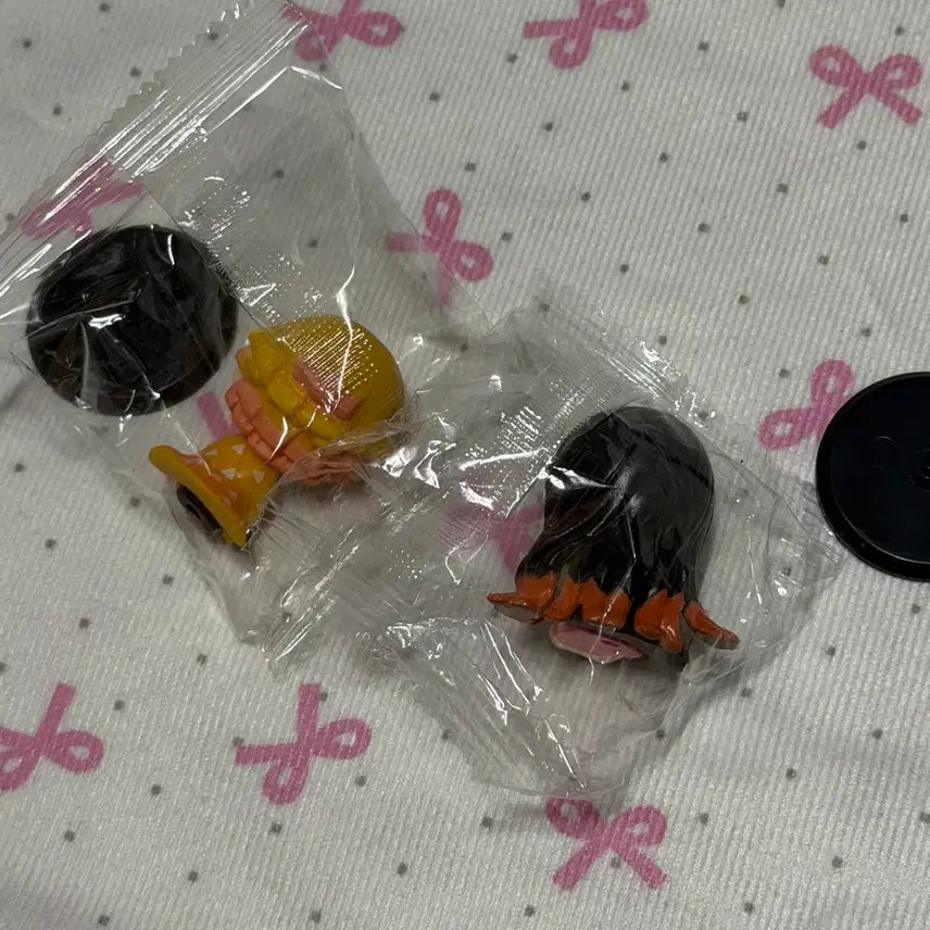 [BUNJANG] Demon Slayer Zenitsu &amp; Nezuko Mini Figures Bundle Set / 일괄 귀멸의 칼날 젠이츠 네즈코 피규어 미니피규어