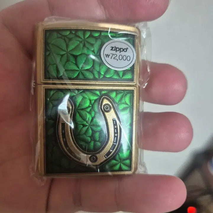 [BUNJANG] Zippo Lighter Horse Hoof Pattern Gold Green / 지포 라이터 말발굽 패턴 금장 녹색 팝니다