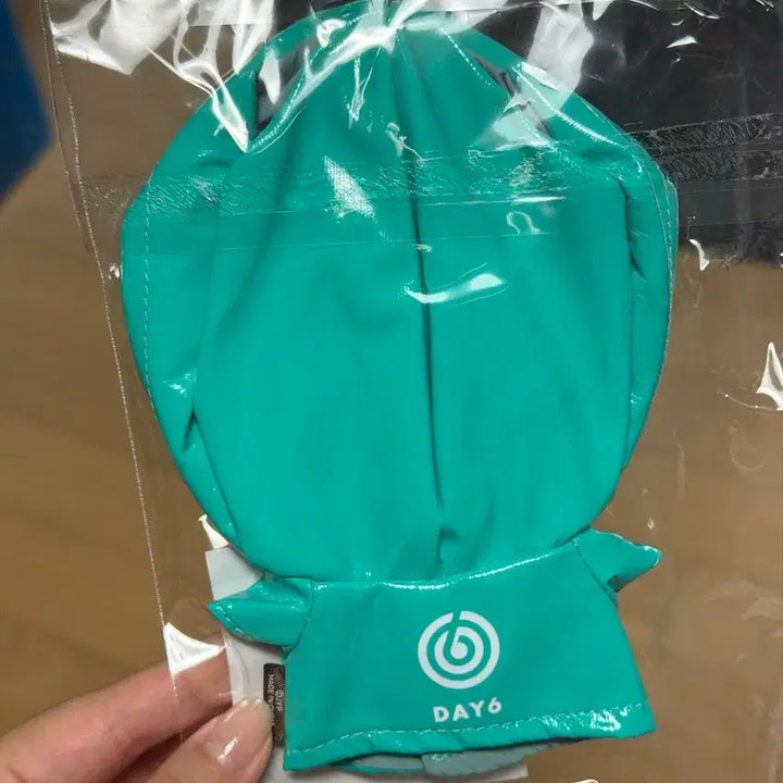 [BUNJANG] Denimals Plush Outfit Raincoat Ver / 데니멀즈 플러시 아웃핏 우비 ver