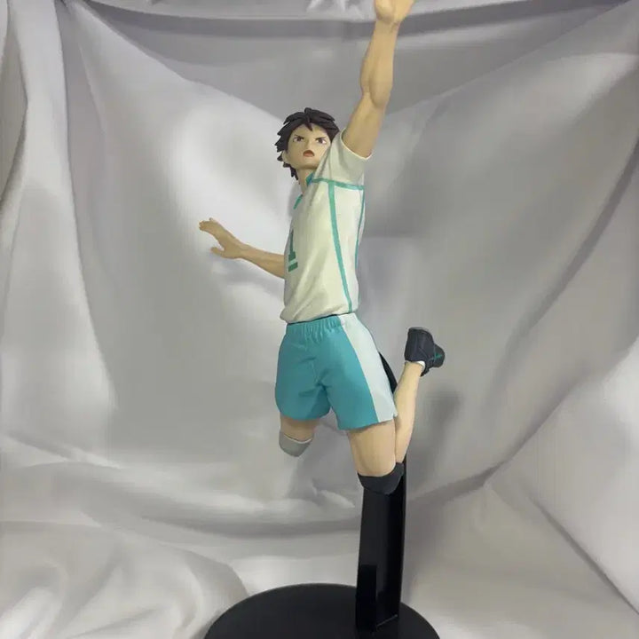[BUNJANG] Haikyuu!! Oikawa Tooru Figure / 하이큐 오이카와 피규어
