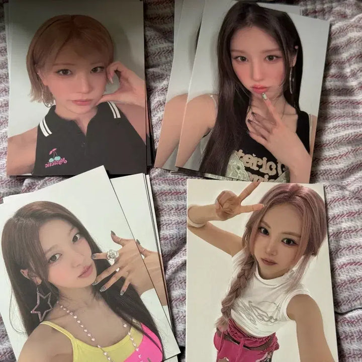 [BUNJANG] ARTMS Mini Postcard 4-Piece Set / 아르테미스 artms 미니엽서 4장 세트