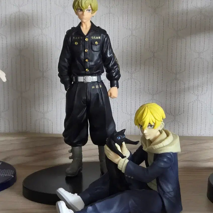 [BUNJANG] Tokyo Revengers Chifuyu Matsuno Figure Bundle / 도쿄 리벤져스 마츠노 치후유 피규어 일괄판매