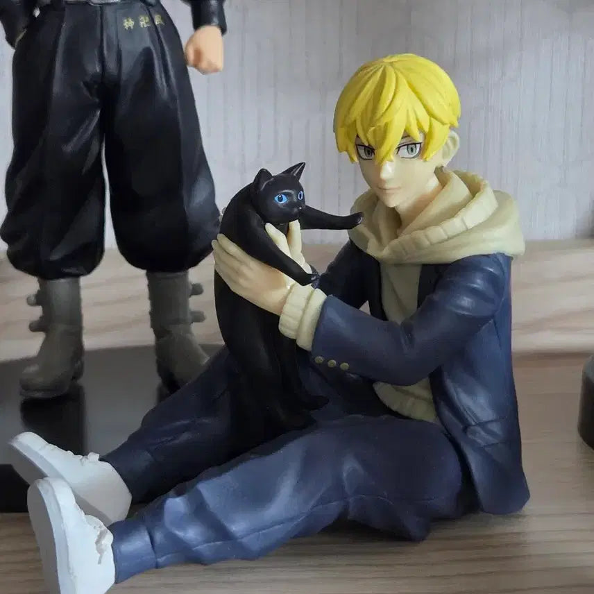 [BUNJANG] Tokyo Revengers Chifuyu Matsuno Figure Bundle / 도쿄 리벤져스 마츠노 치후유 피규어 일괄판매