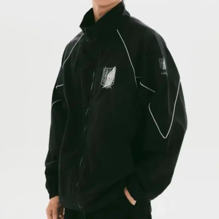 [BUNJANG] SPAO Attack on Titan Collaboration Windbreaker M / 미개봉) 스파오 콜라보 진격거 진격의 거인 윈드브레이커 m