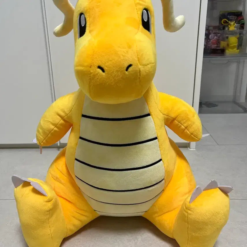 [BUNJANG] Pokemon Center Giant Dragonite Plush Toy / 포켓몬스터 거대 망나뇽 인형