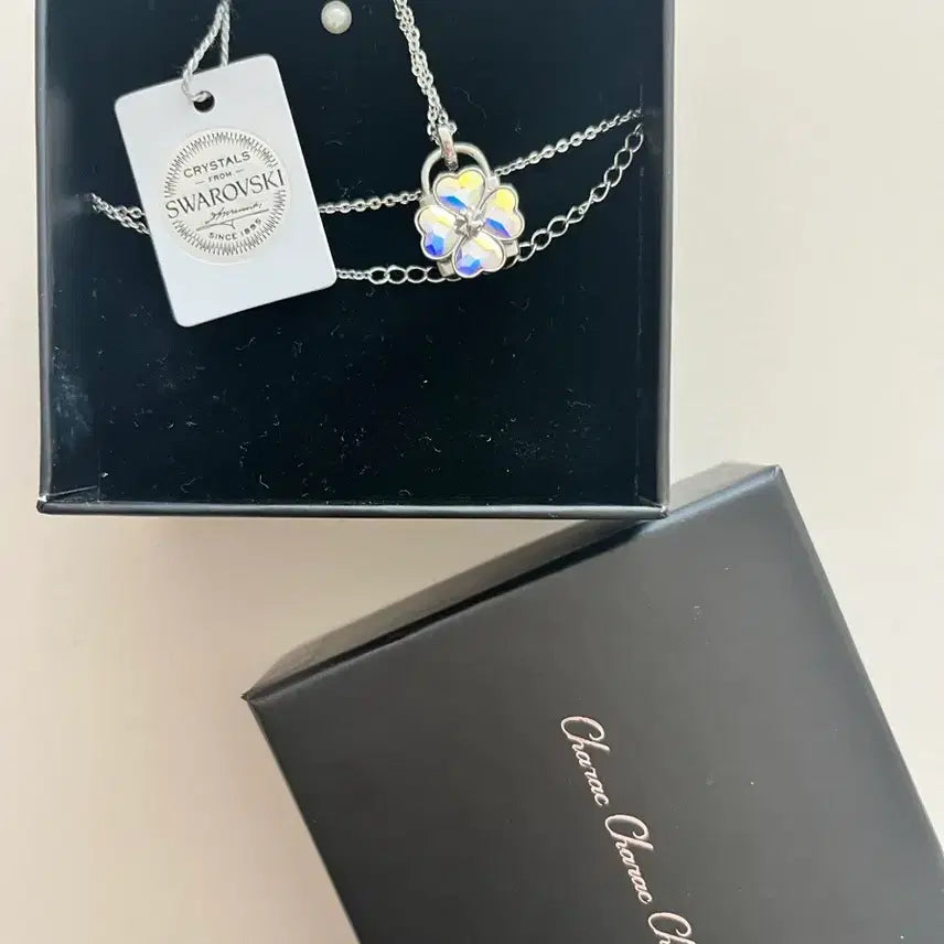 [BUNJANG] Humpty Lock Swarovski Necklace / 와디즈 캐캐체 캐릭캐릭체인지 험프티록 스와로브스키 목걸이