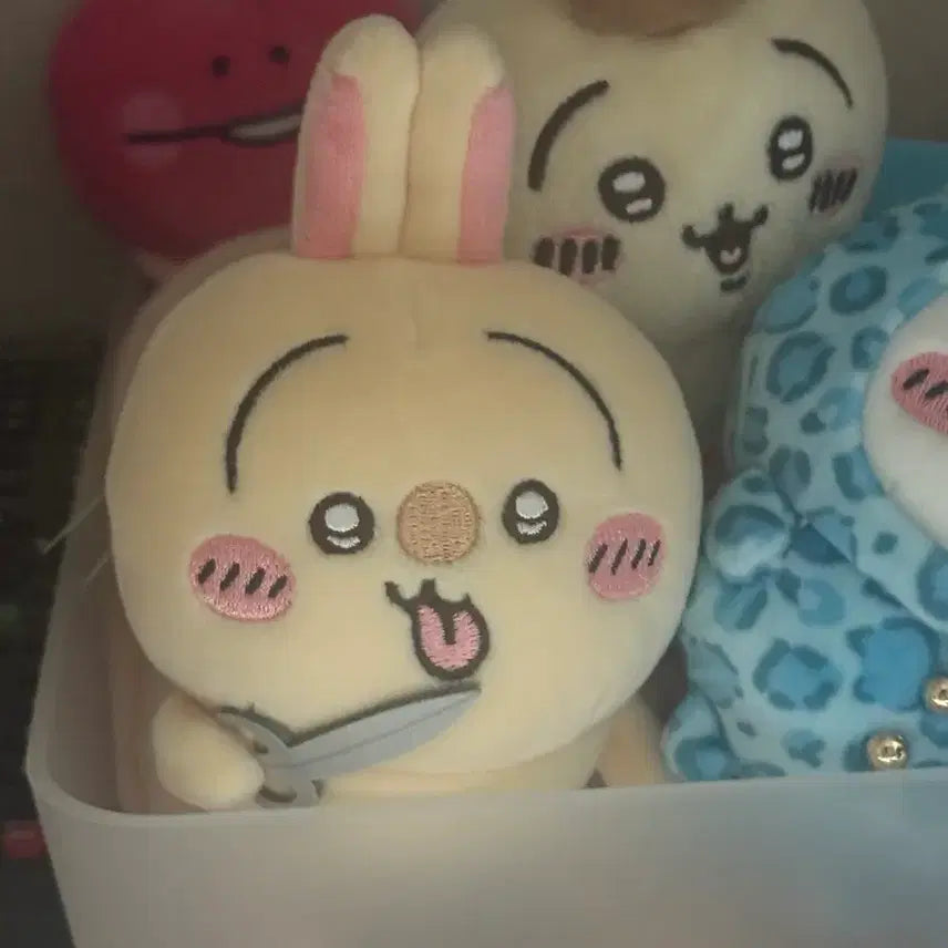 [BUNJANG] Chiikawa Scissors Usagi Keychain / 현물) 치이카와 먼작귀 가위 우사기