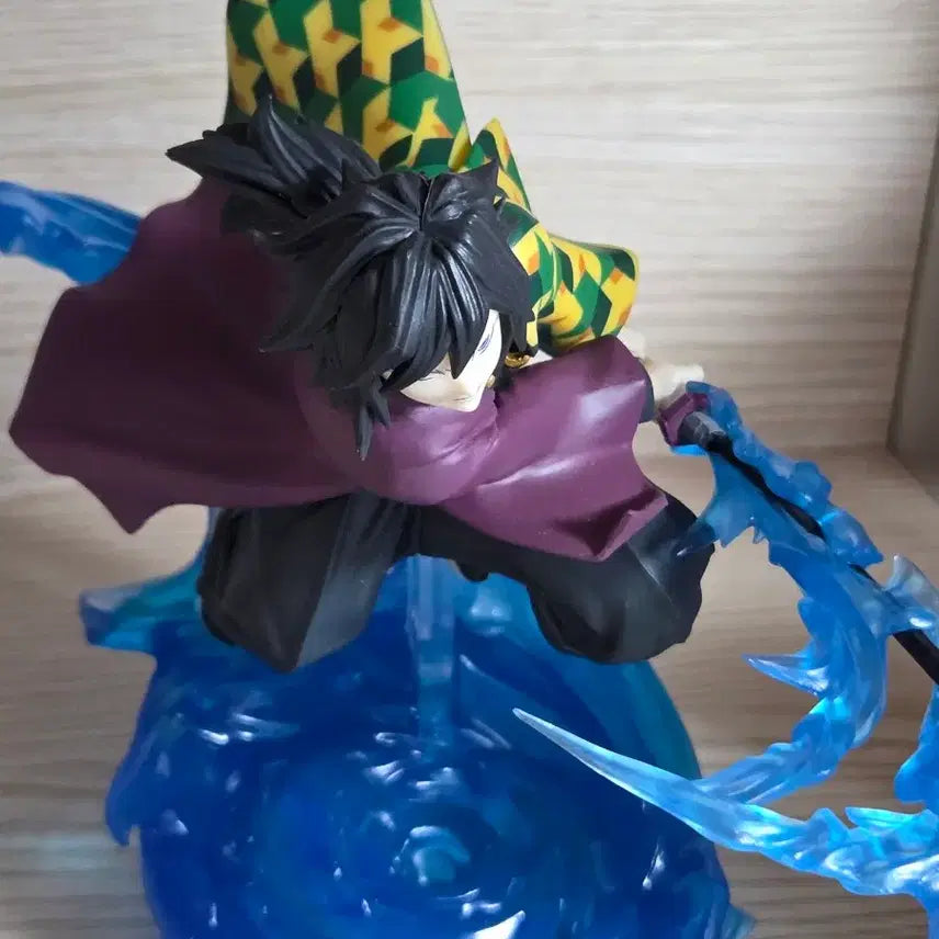 [BUNJANG] Demon Slayer Giyu Figure / 귀멸의칼날 기유 피규어 판매합니다