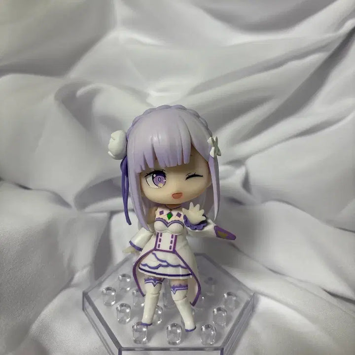 [BUNJANG] Re:Zero Emilia D-Form+ Figure / 리제로 에밀리아 dform+ 피규어